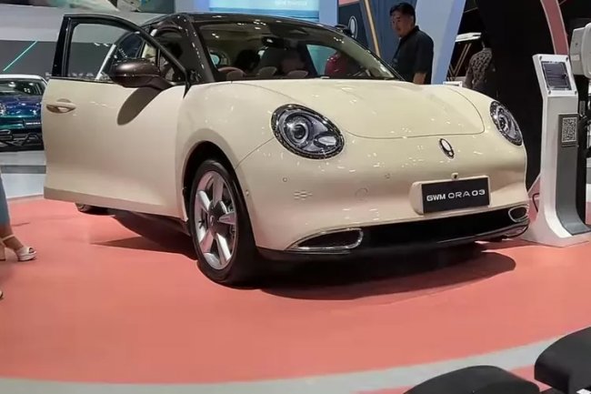 Mobil Listrik Asal China Ora Cat Bakal Produksi Januari 2024 di Pabrik Mercedes-Benz Wanaherang