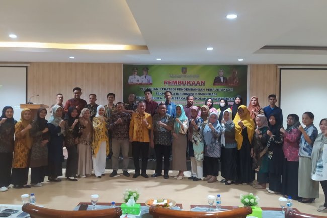 50 Pengelola Perpustakaan di Konsel Ikuti Pelatihan Strategi Pengembangan Teknologi Informasi dan Komunikasi