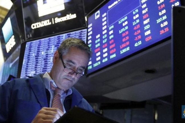 Data Ekonomi Dukung The Fed Dovish, S&P Sentuh Rekor 2023