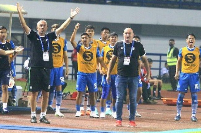 Kemarin Persib Bandung Tak Disalip PSIS Semarang, Hari Ini Bertarung Rebut Lagi Posisi Bali United