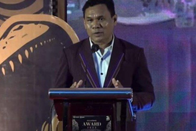 Stikom Uyelindo Raih Pos Kupang Award 2023 Kategori PT Berbasis Teknologi Informasi Pertama di NTT - Pos-kupang.com