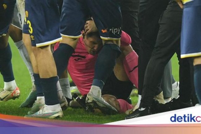 Liga Turki Ditangguhkan gegara Insiden Pemukulan Wasit