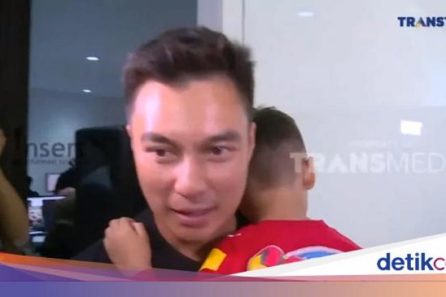 Baim Wong Room Tour Kantor Baru, Plafon Tiba-tiba Runtuh dan Kaca Pecah