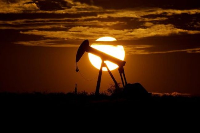 Inflasi AS Mendingin, Minyak Anjlok 3%