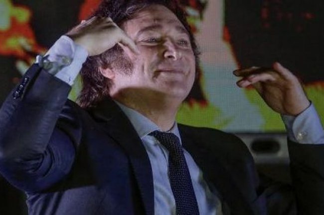 Argentina Devaluasi Peso 50%, Kebijakan 'Gila' Lawan Inflasi