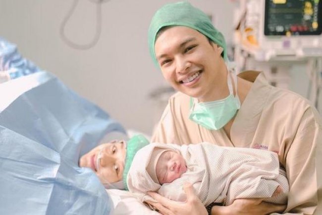 5 Seleb Melahirkan Anak Kedua Tahun 2023, Ada yang Harus Kehilangan Satu Anak Kembarnya