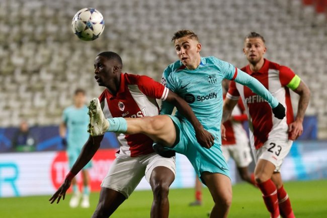 Hasil Royal Antwerp vs Barcelona: Skor 3-2