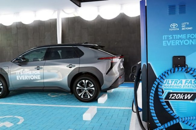 SPKLU Super Cepat untuk Mobil Listrik Tersedia di Aceh dan Yogyakarta