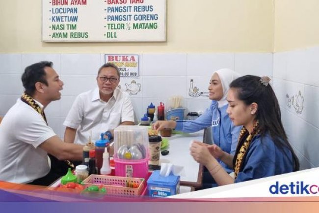 Akrab! Zulhas dan Putri SaraPAN Mi Lampung Bareng Raffi-Nagita