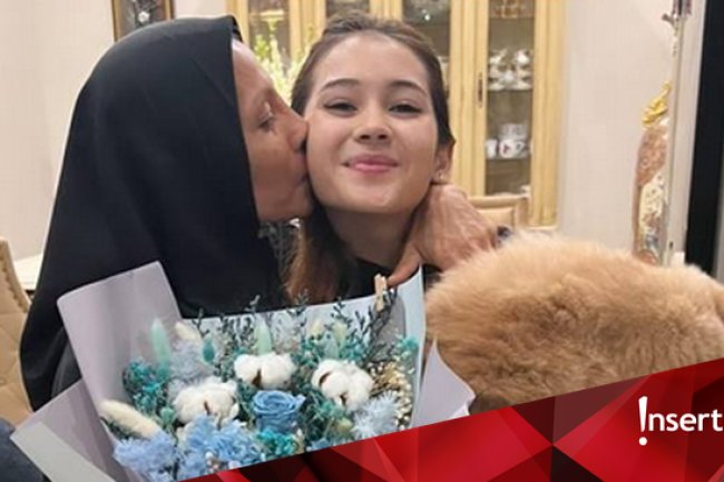 Sudah Berdamai, Sandrinna Michelle Pulang ke Rumah di Hari Ibu