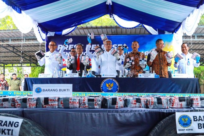 Bongkar Sindikat Narkotika Jaringan Internasional, BNNP Kepri Amankan 60Kg Sabu di Tanjungpinang