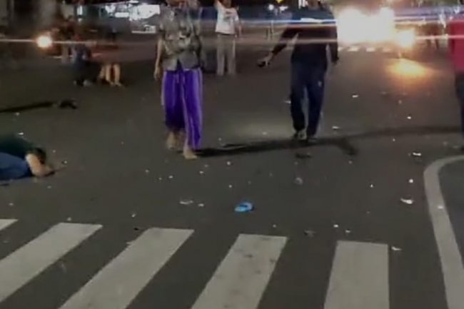 Tabrakan di JJLS, Tiga Orang Alami Luka Serius