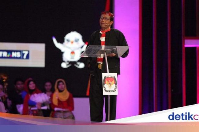 Mahfud Diserang dan Dibela Buntut 'Diplomat Titipan Partai'