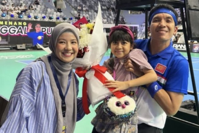 Ditonton Langsung Sama Natasha Rizky, Desta Auto Menang Tenis Lawan Rezky Aditya