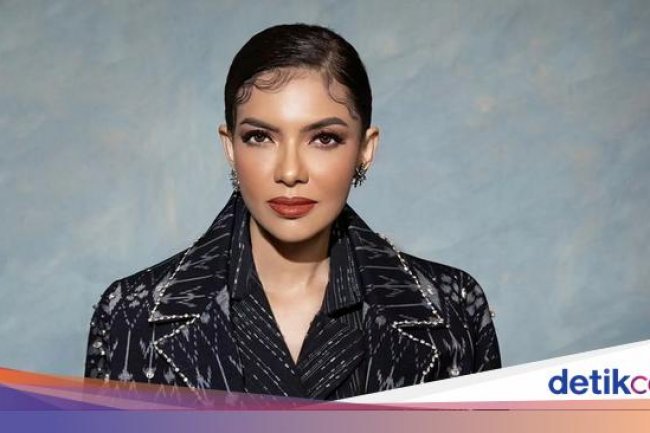 5 Potret Najwa Shihab Manglingi dengan Makeup Soft Glam, Mirip Artis Bollywood