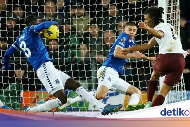 Hadiah Penalti Man City Jadi Perdebatan