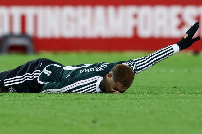 Foto: Melihat Setan Merah Menyerah di Markas Nottingham Forest, MU Angin-anginan di Liga Inggris