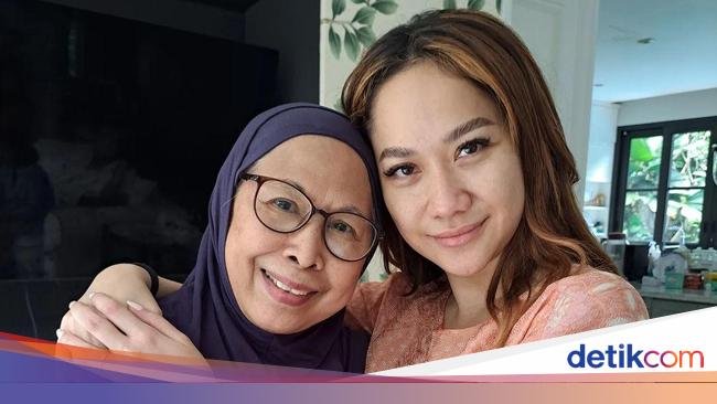 Ibunda Ashraf Sinclair Unggah Foto Nikah BCL-Tiko Beri Pesan dan Doa Menyentuh