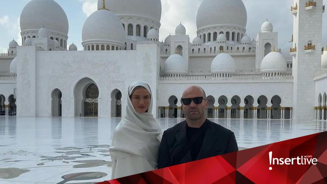 Kunjungi Masjid di Abu Dhabi, Jason Statham Didoakan Masuk Islam