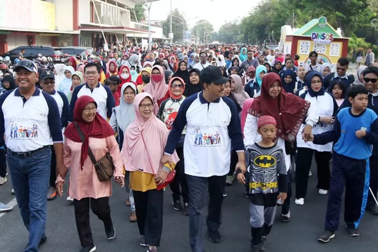 Ribuan Peserta Ikuti Jalan Sehat dan Pawai di Hari Disabilitas Internasional