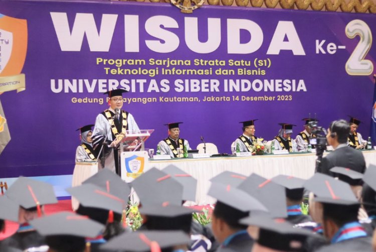 Wisuda ke-2, Mahasiswa Cyber University Sabet Beragam Prestasi Nasional dan Internasional