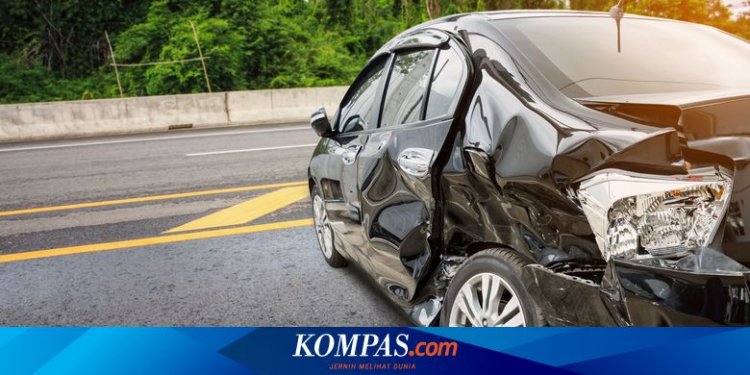 Belajar dari Kecelakaan Maut di Tol Solo-Ngawi Mobil Seruduk Truk