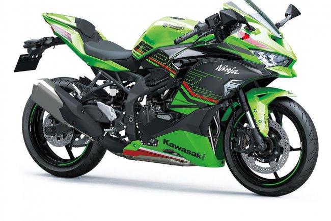Mau Mengawali 2024 Pakai Kawasaki Ninja ZX-25R, Simak Simulasi Cicilannya
