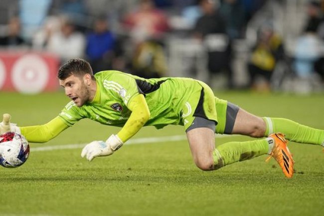 Maarten Paes Dapat Jempol Messi Meski Dibobol 2 Kali