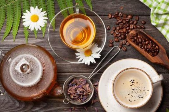Kebiasaan Pagi Mana yang Lebih Baik, Minum Kopi atau Teh?