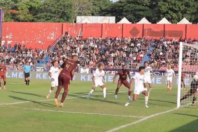Hasil Sidang Komdis PSSI, Persik Panen Sanksi, Kiper PSM Dilarang Main 2 Pertandingan Plus Denda Rp75 Juta