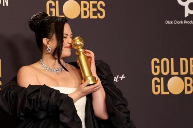 Momen Viral Golden Globes 2024, Taylor Swift Lagi Gosip hingga Timothee dan Kylie PDA