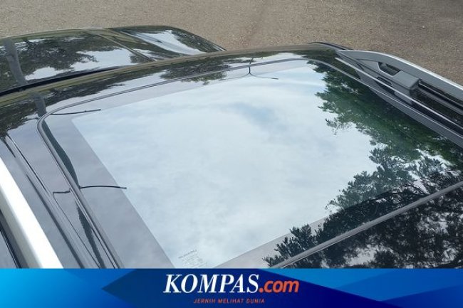 Tips Merawat Sunroof Mobil Saat Musim Hujan