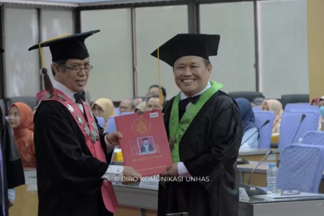 Perkenalkan Prof Khairuddin Djawad, Guru Besar Pertama NIDK FK Unhas Miliki 95 Publikasi Jurnal Internasional
