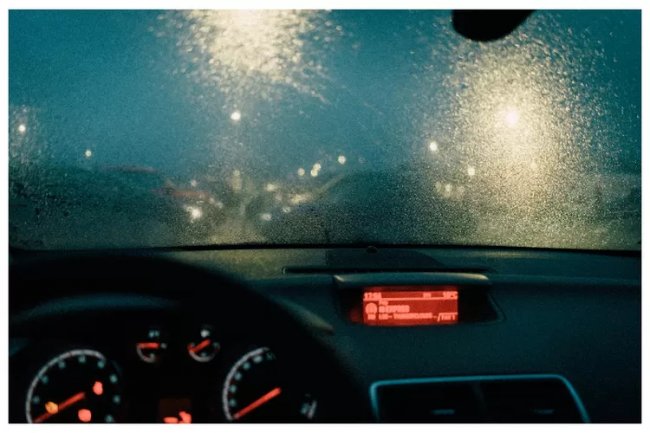 Awas Kena Aquaplaning! Begini Cara Mengendarai Mobil yang Aman di Musim Hujan