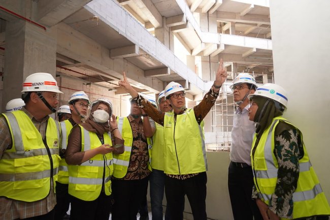 Menkes Budi Targetkan RS Vertikal Surabaya Jadi Super Hub Layanan Kanker, Stroke, Jantung