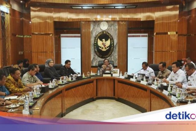 Sorotan Jimly hingga Yusril Usai Muncul Ide Pemakzulan Jokowi