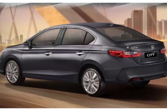 Duel 3 Mobil Asal Jepang. Harga Bekasnya Dibawah Rp55 juta, Toyota Corolla 1600, Honda City, dan Suzuki Balleno. Mana yang Cocok untuk Jarak Jauh?