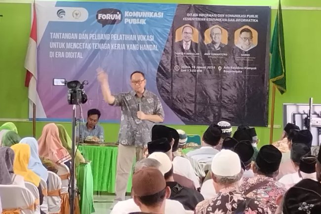 FPKB Komisi 1 DPR-RI Bersinergi dengan Kominfo, Menggelar Edukasi Digitalisasi Sebagai Sumber Informasi Teknologi