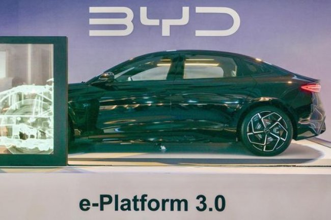 FOTO: BYD Resmi Masuk Indonesia Bawa Investasi Rp20 Triliun