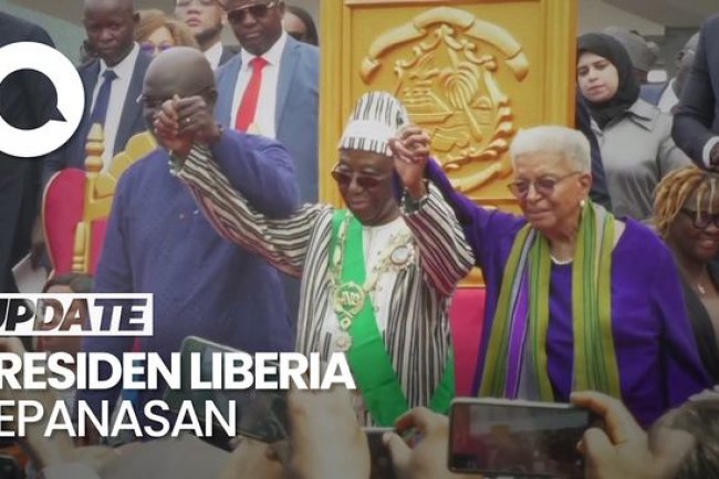 Momen Presiden Liberia Terdiam Tiba-tiba Saat Pidato Pelantikan