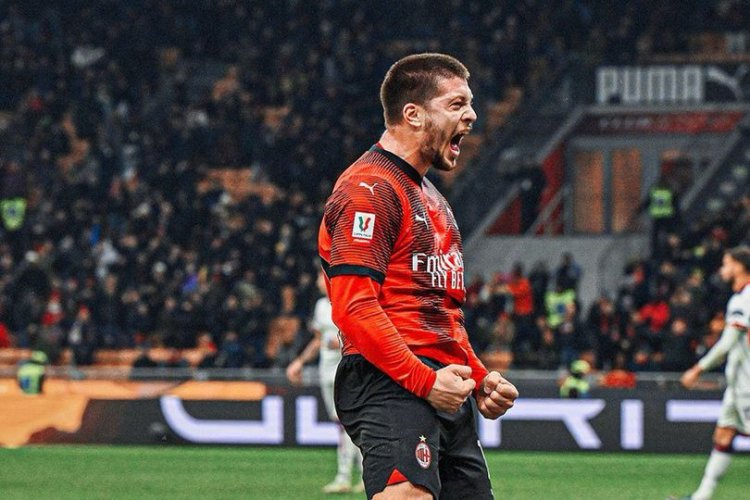 Coppa Italia, AC Milan Menghajar Cagliari dengan Skor 4-1