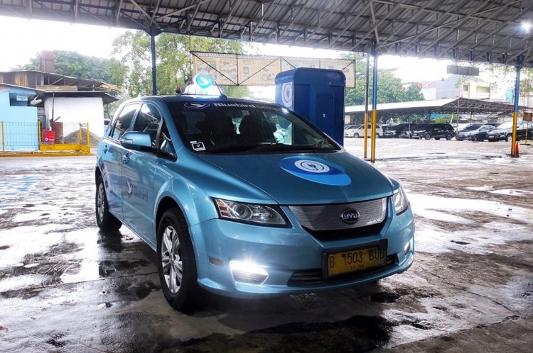 BYD Jual 3 Juta Unit Mobil di Tahun 2023, 50% diantaranya EV