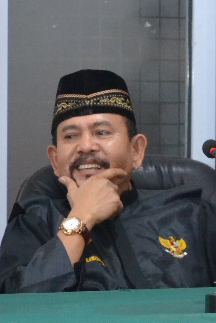 KI Sumbar Dibekukan Gubernur, Presiden KI Sumatera, Zufra Irwan Minta KI Pusat Cabut Predikat Sumbar Informatif
