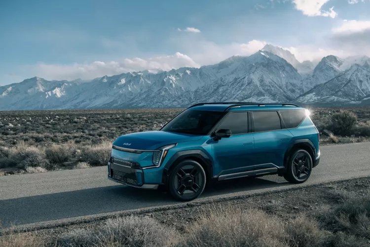 Kia EV9 Raih Penghargaan SUV Terbaik di Penghargaan Mobil Amerika Utara 2024, Ini Alasannya