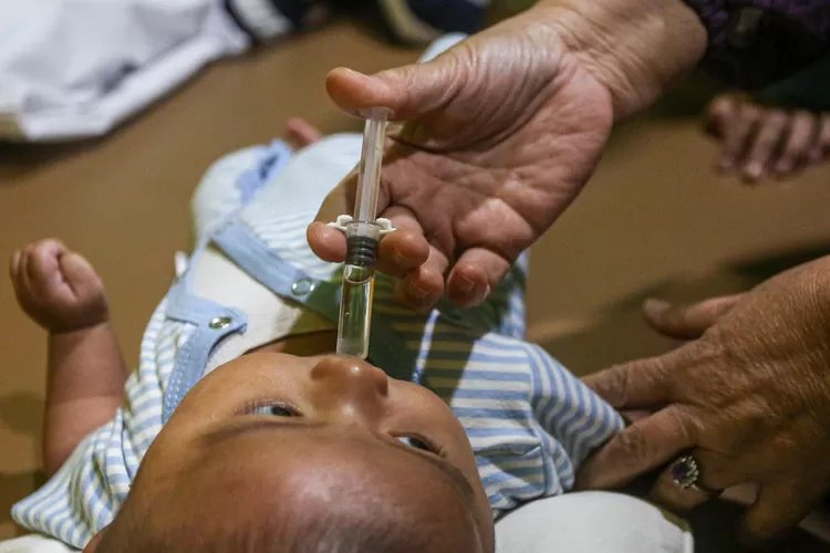 Pemkot Surabaya Gelar Imunisasi Polio Gratis, Dilakukan Dua Putaran, Simak Tanggalnya