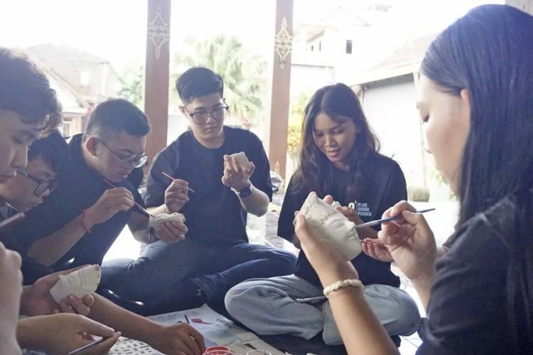 Universitas Ma Chung Gelar Summer Camp; Diikuti 15 Mahasiswa Internasional Kenalkan Budaya Indonesia