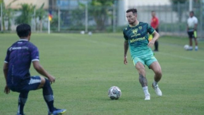 Marc Klok Putuskan Pamit dari Persib Usai Hadapi Persis Solo, Ada Apa?