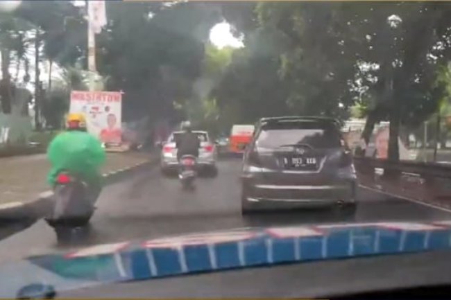 Terpopuler: Viral Mobil Gerak Kiri Kanan, 5 Fakta Suzuki Burgman Street 125 EX