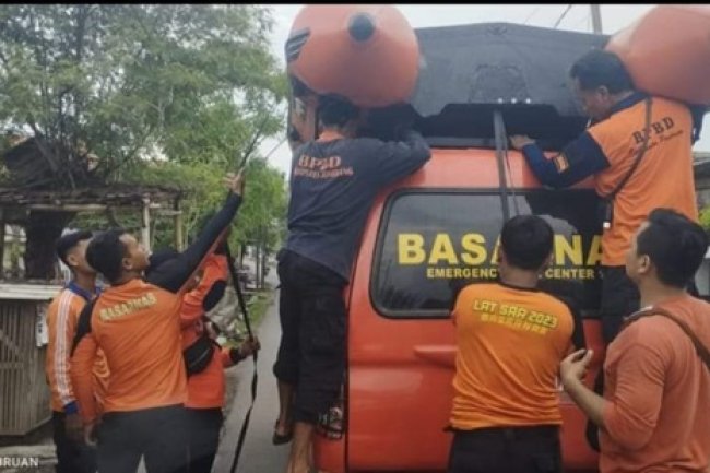 Jatuh saat Melaut, Nelayan Gadingrejo Pasuruan Hilang