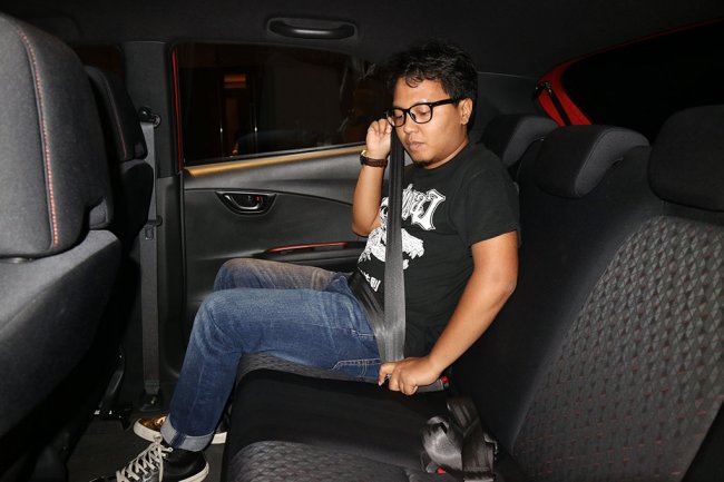 Perhatian, Begini Cara Pakai Seat Belt yang Benar!